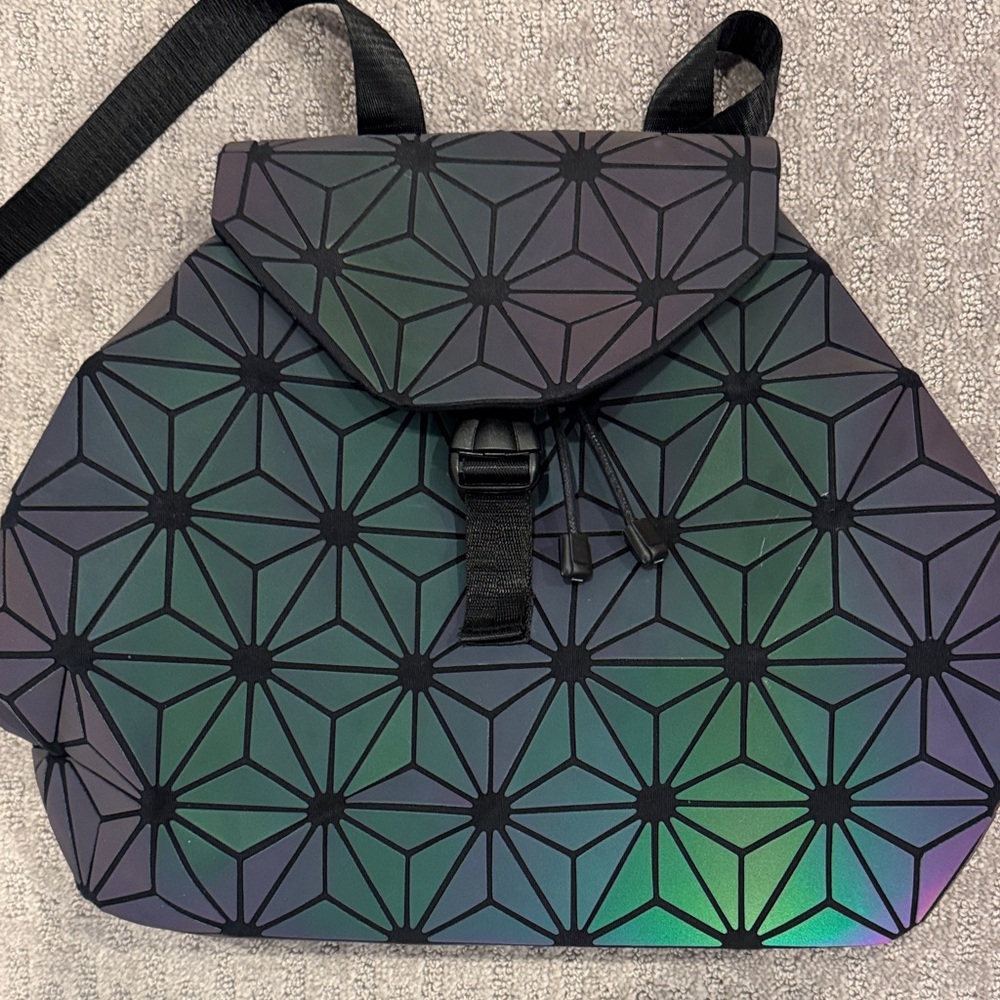 Geometric Patterned Backpack - Black And Green - image 1